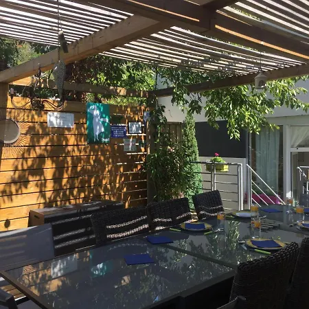Hébergement de vacances Maison D'archi 6 Pieces Piscine Chauffee Oree Foret - 4 Salles De Bain Illfurth